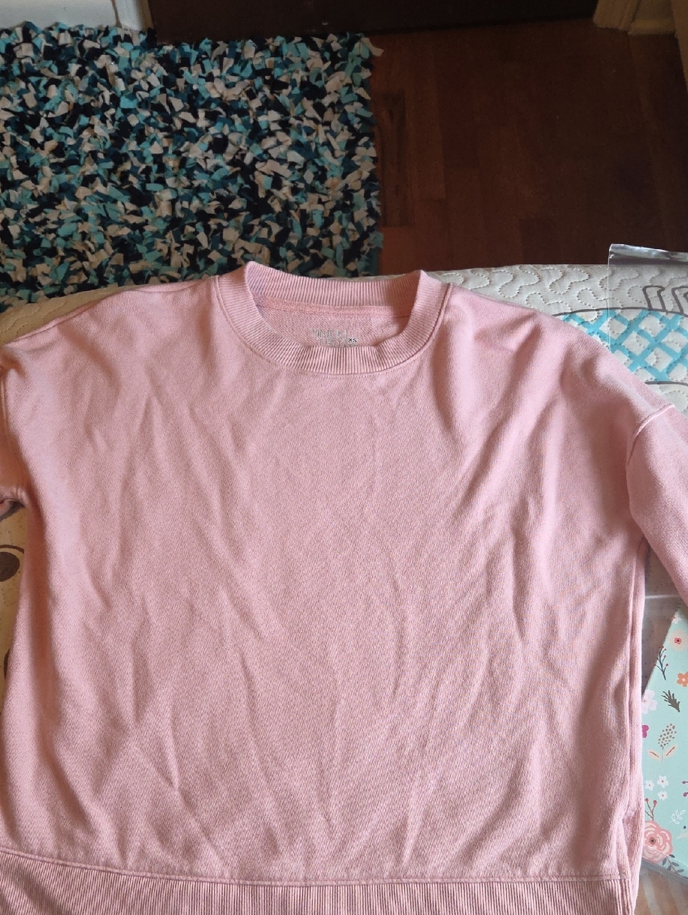 Time and Tru Light Pink Crewneck Sweatshirt